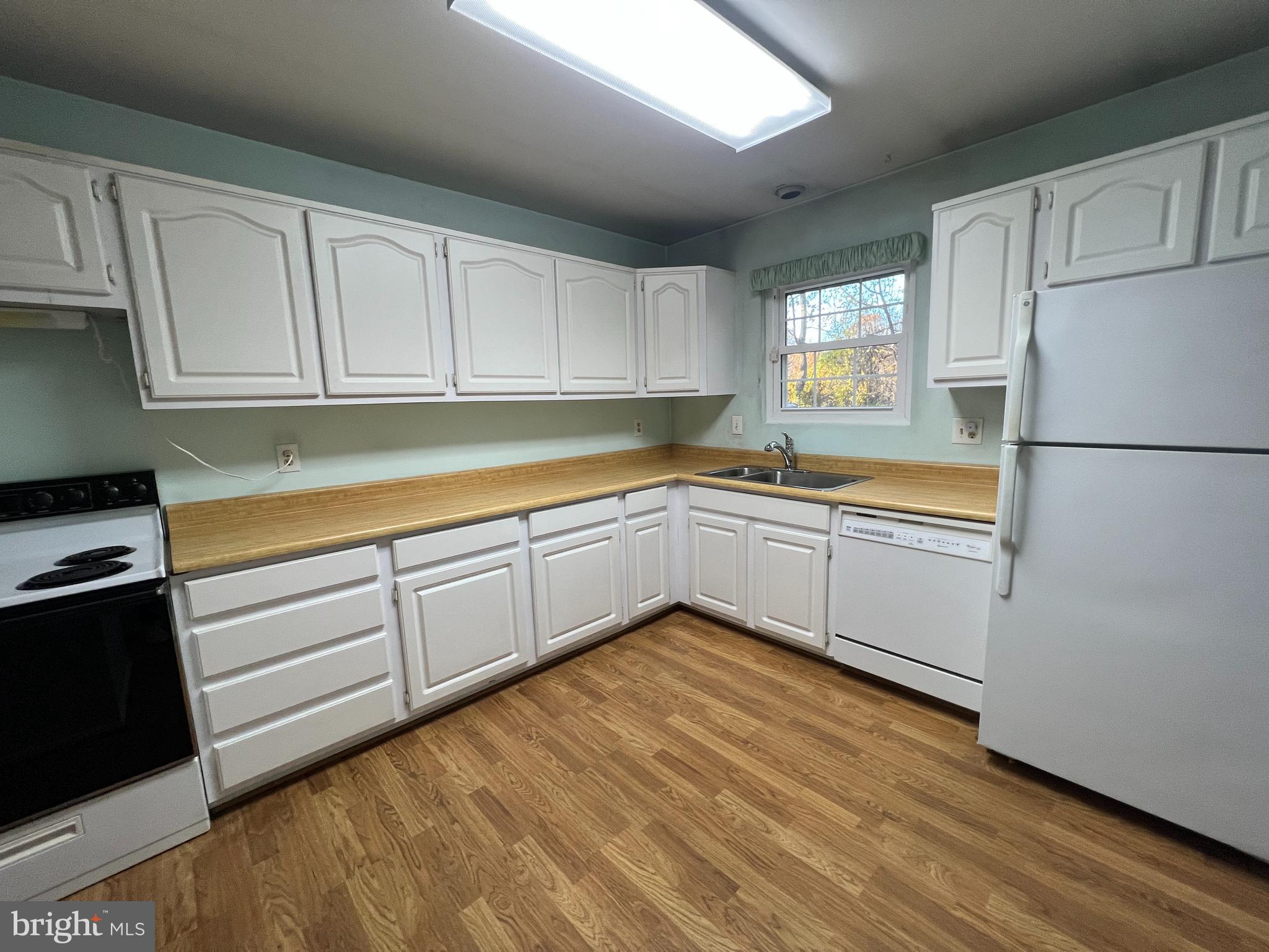 518 Augusta Drive Arnold, MD 21012 - Photo 6 of 26