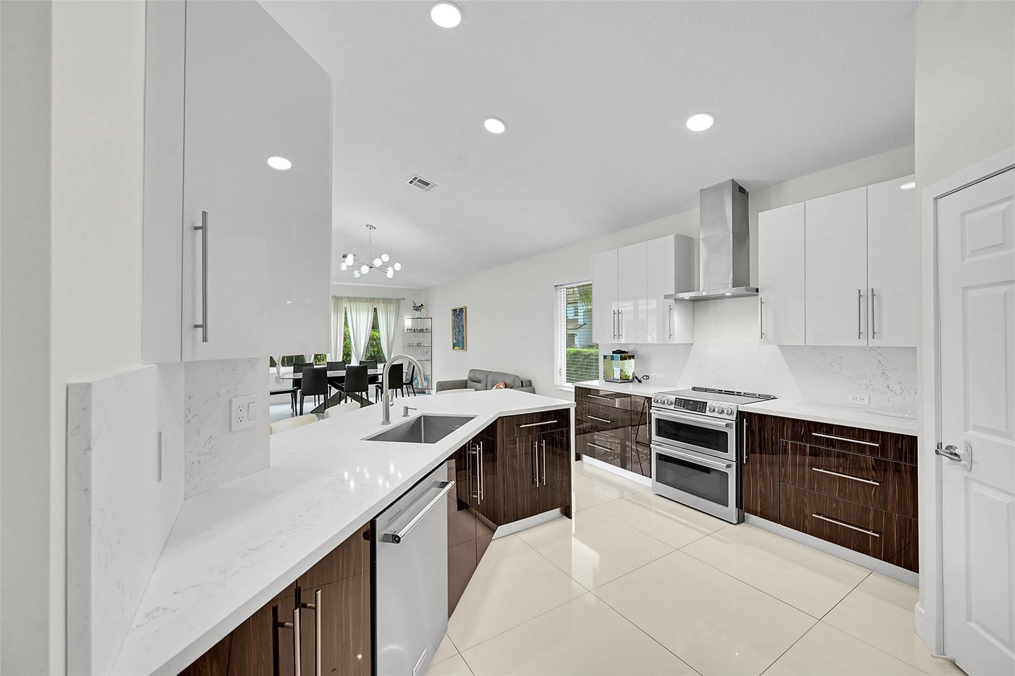 12354 Antille Drive Boca Raton, FL 33428 - Photo 8 of 25 Photo 8