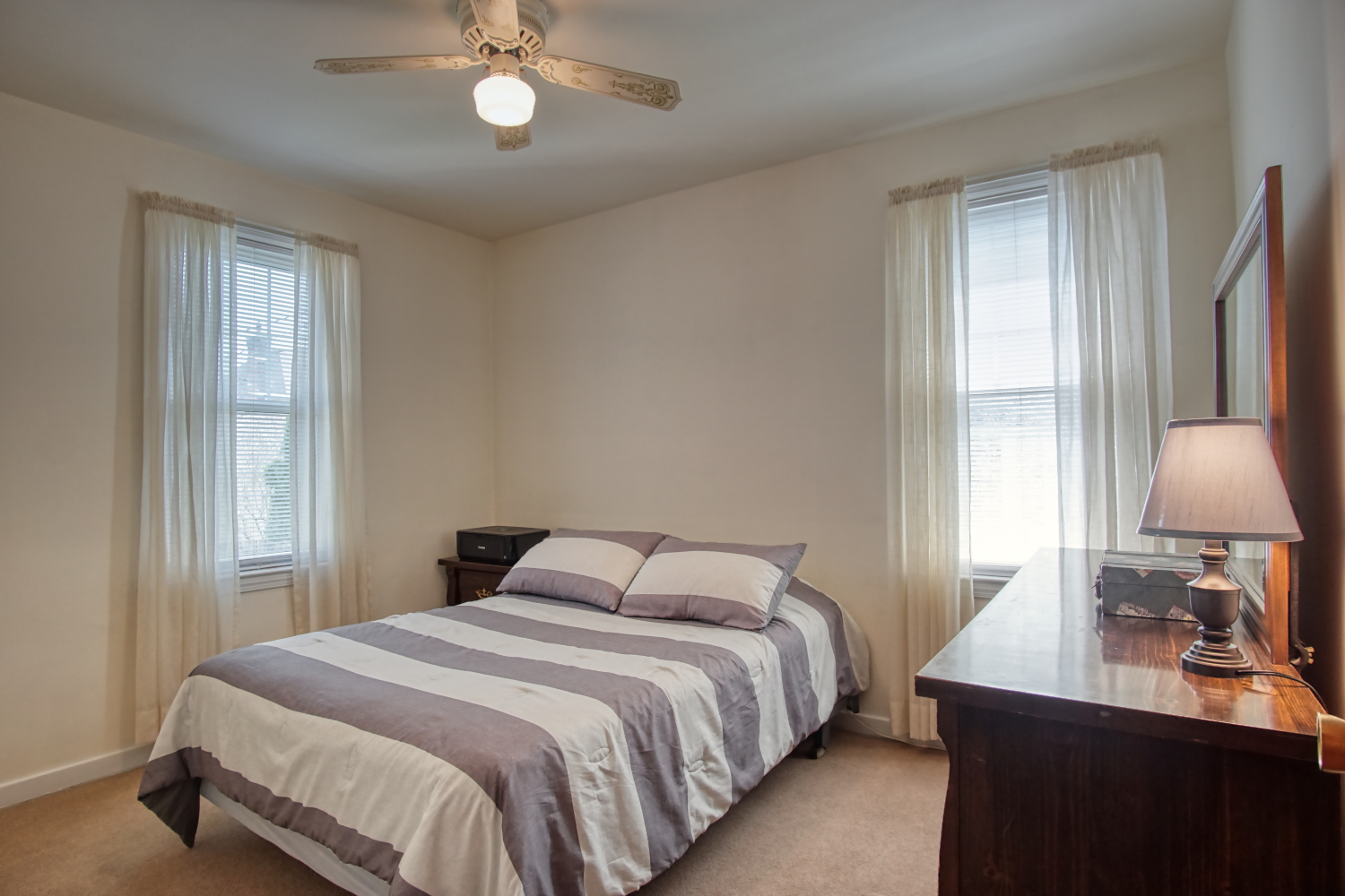 671 Spring Road Elmhurst, IL 60126 - Photo 9 of 23