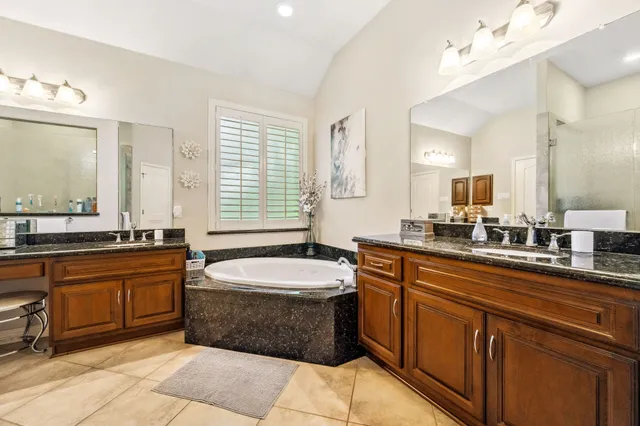 $620,000 | 1114 Commons Waterway Drive, Huffman, TX 77336