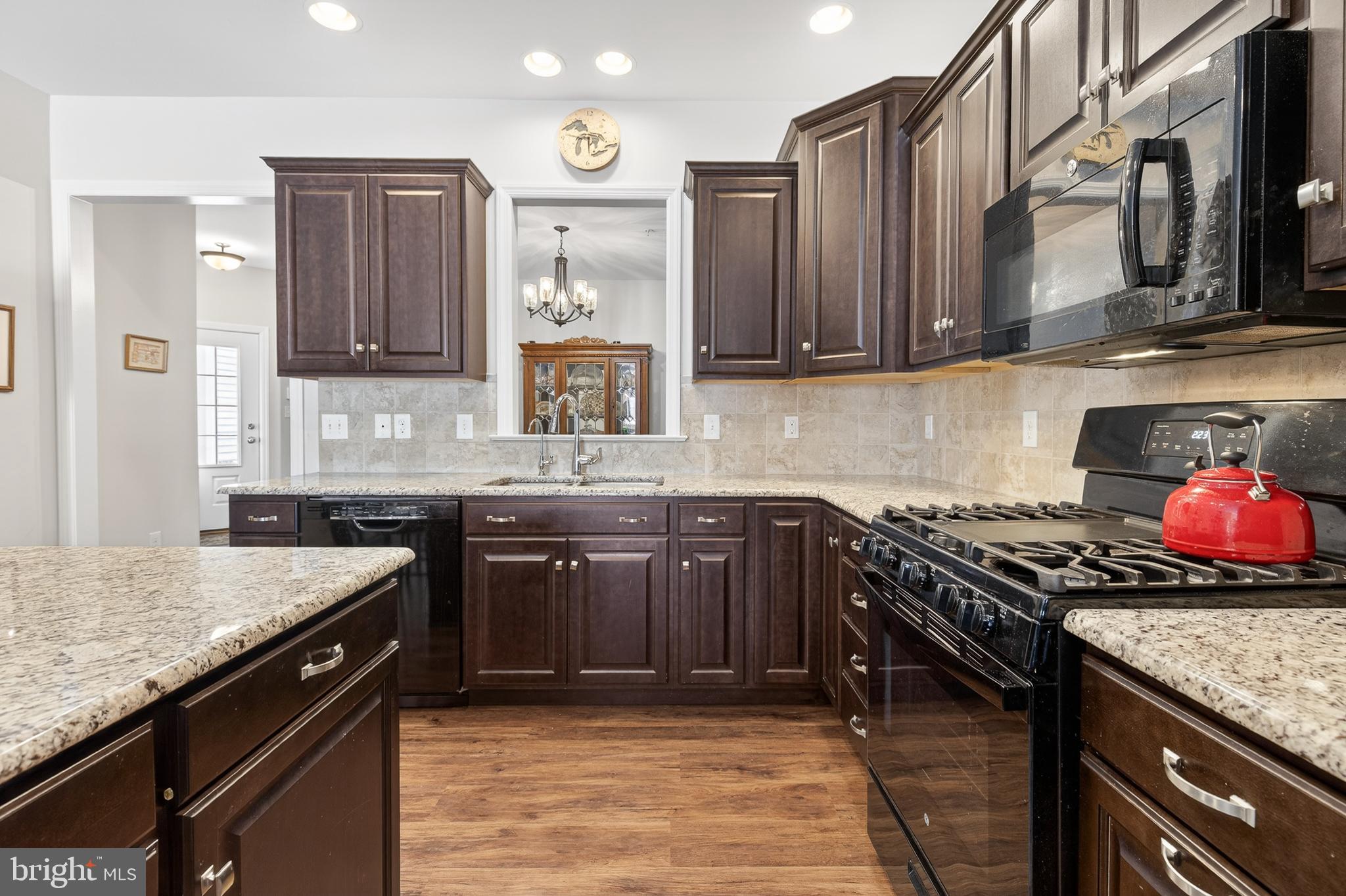 637 Lititz Reserve Lane Lititz, PA 17543 - Photo 5 of 24