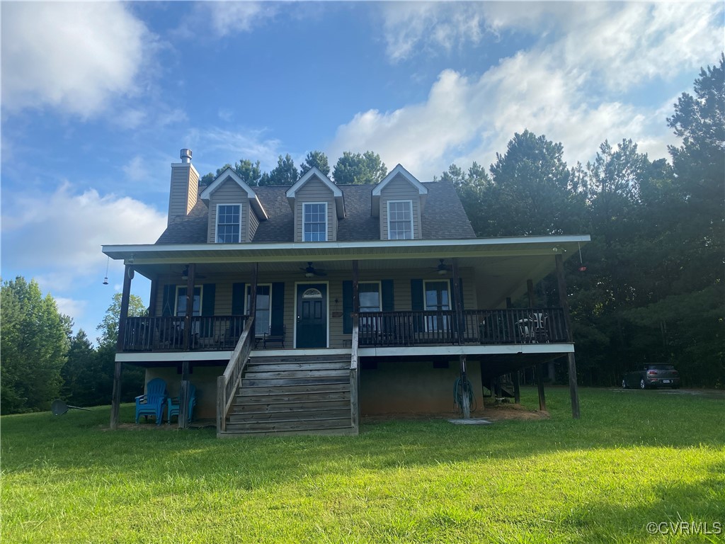 4554 Plank Road Kenbridge, VA 23944 - Photo 13 of 41 a view of a house with pool and a yard