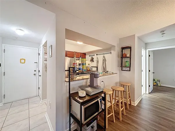 $3,200 | 406 South Cedar Avenue, Unit 103, Tampa, FL 33606