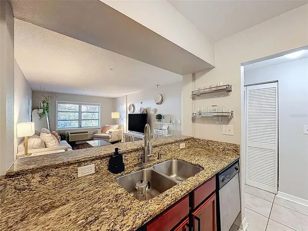 $3,200 | 406 South Cedar Avenue, Unit 103, Tampa, FL 33606