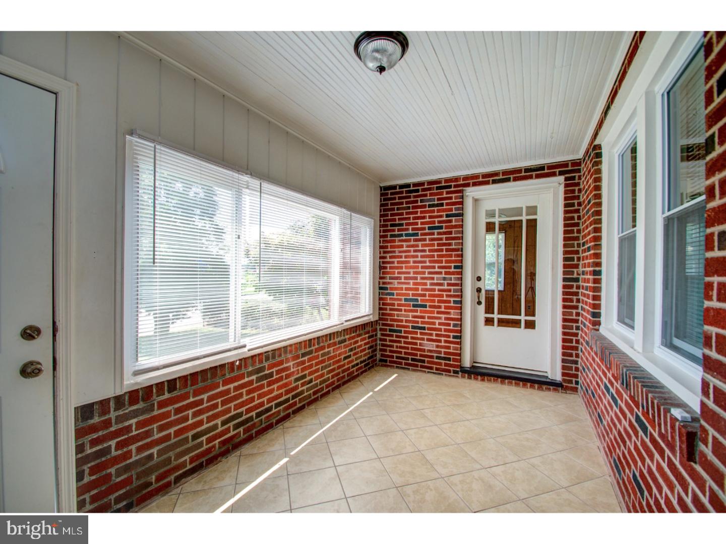 305 Boxwood Road Wilmington, DE 19804 - Photo 2 of 24 Gallery Image 2
