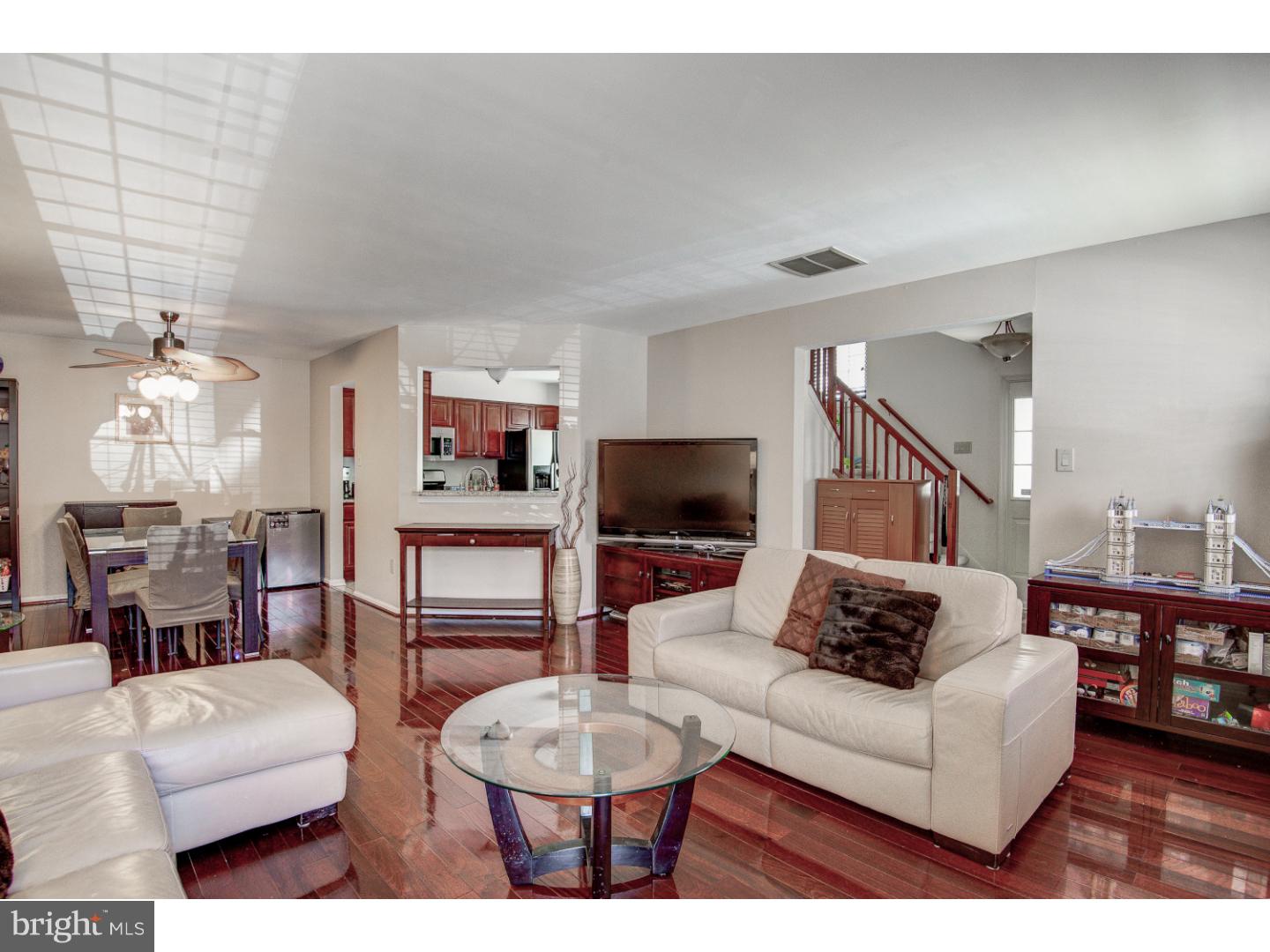 604 Wharton Road Mount Laurel, NJ 08054 - Photo 6 of 16 Living Room