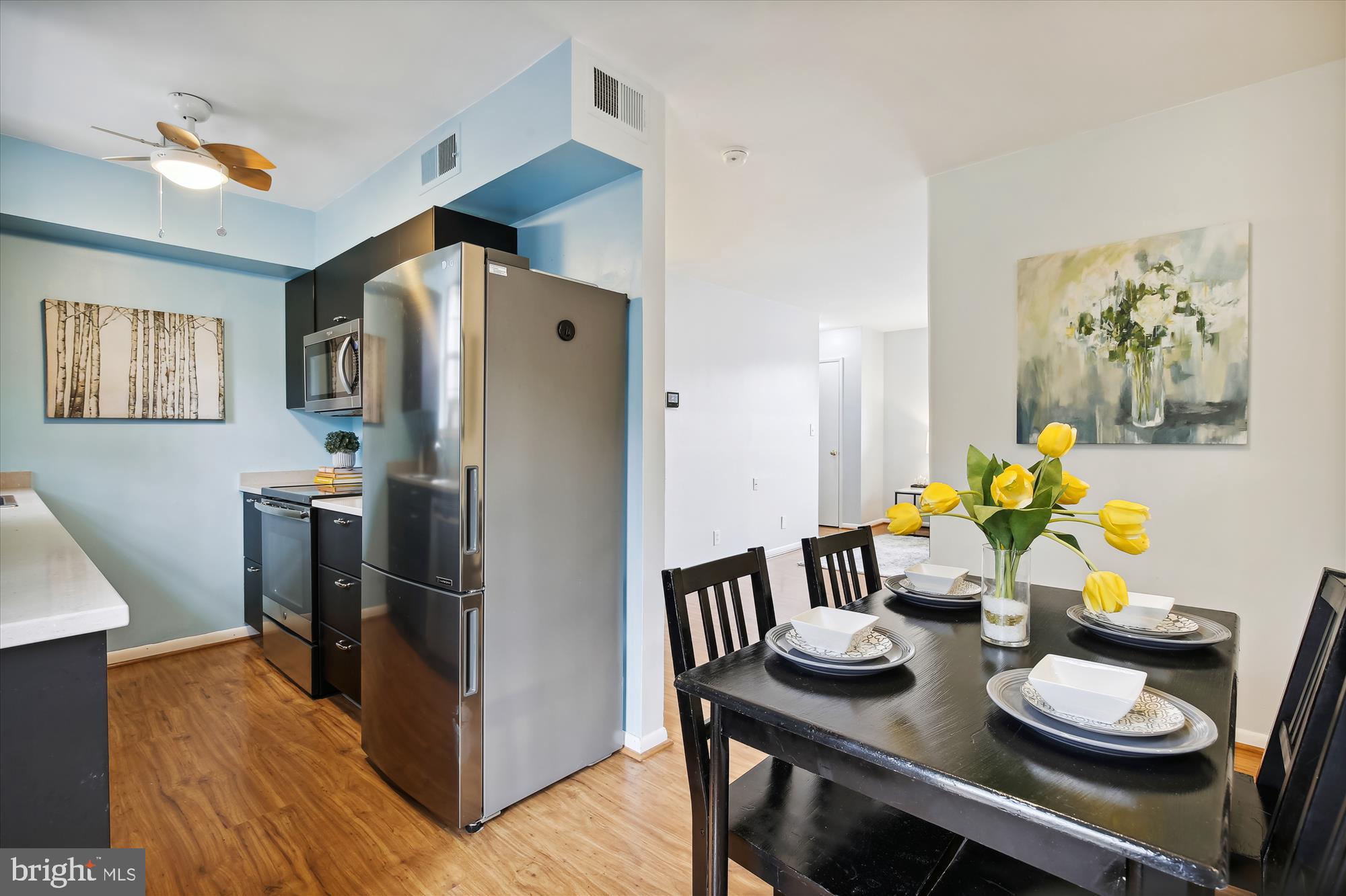 2649 South Walter Reed Drive, Unit B Arlington, VA 22206 - Photo 15 of 104 Dining Area