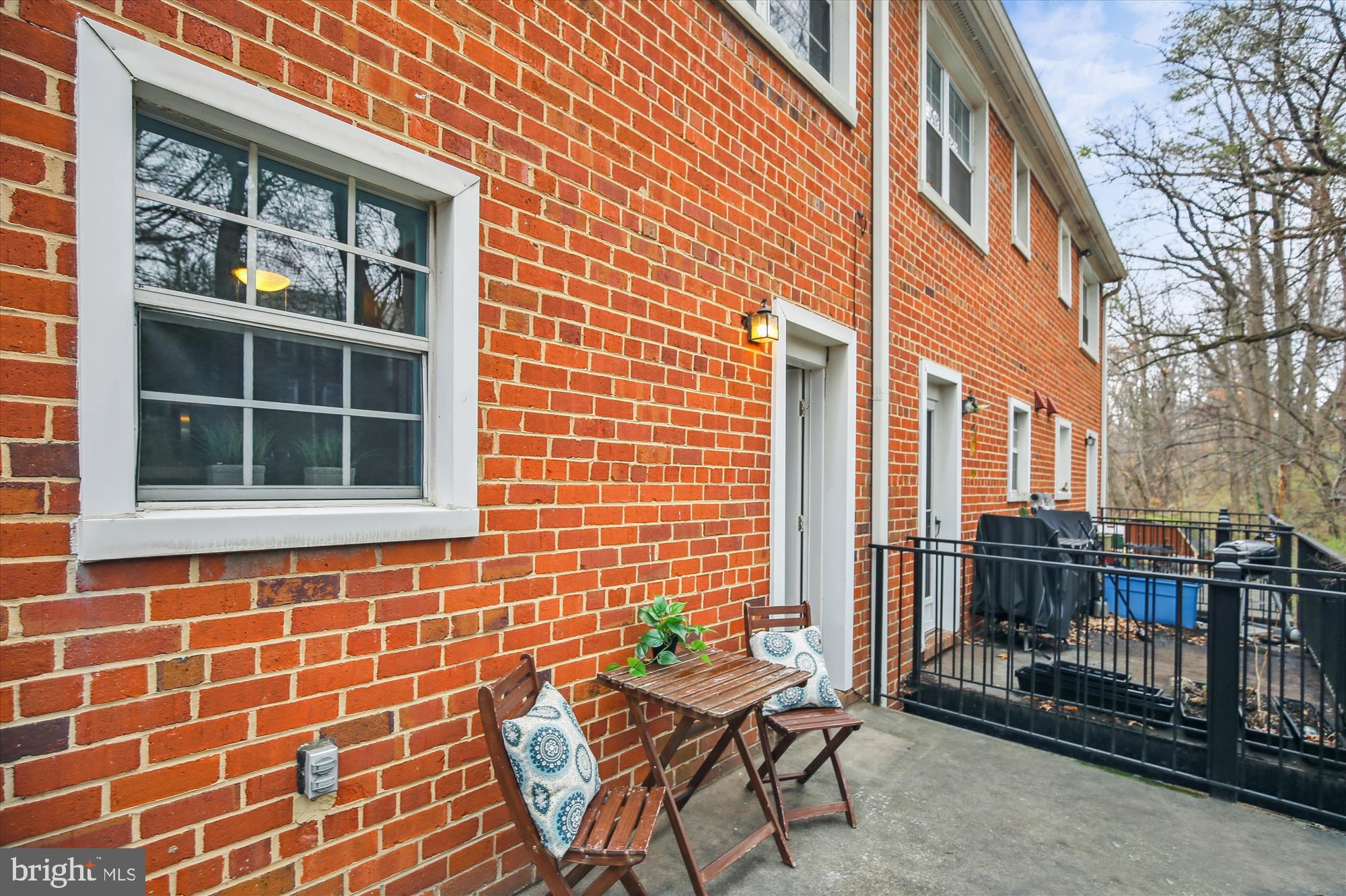 2649 South Walter Reed Drive, Unit B Arlington, VA 22206 - Photo 19 of 104 Balcony