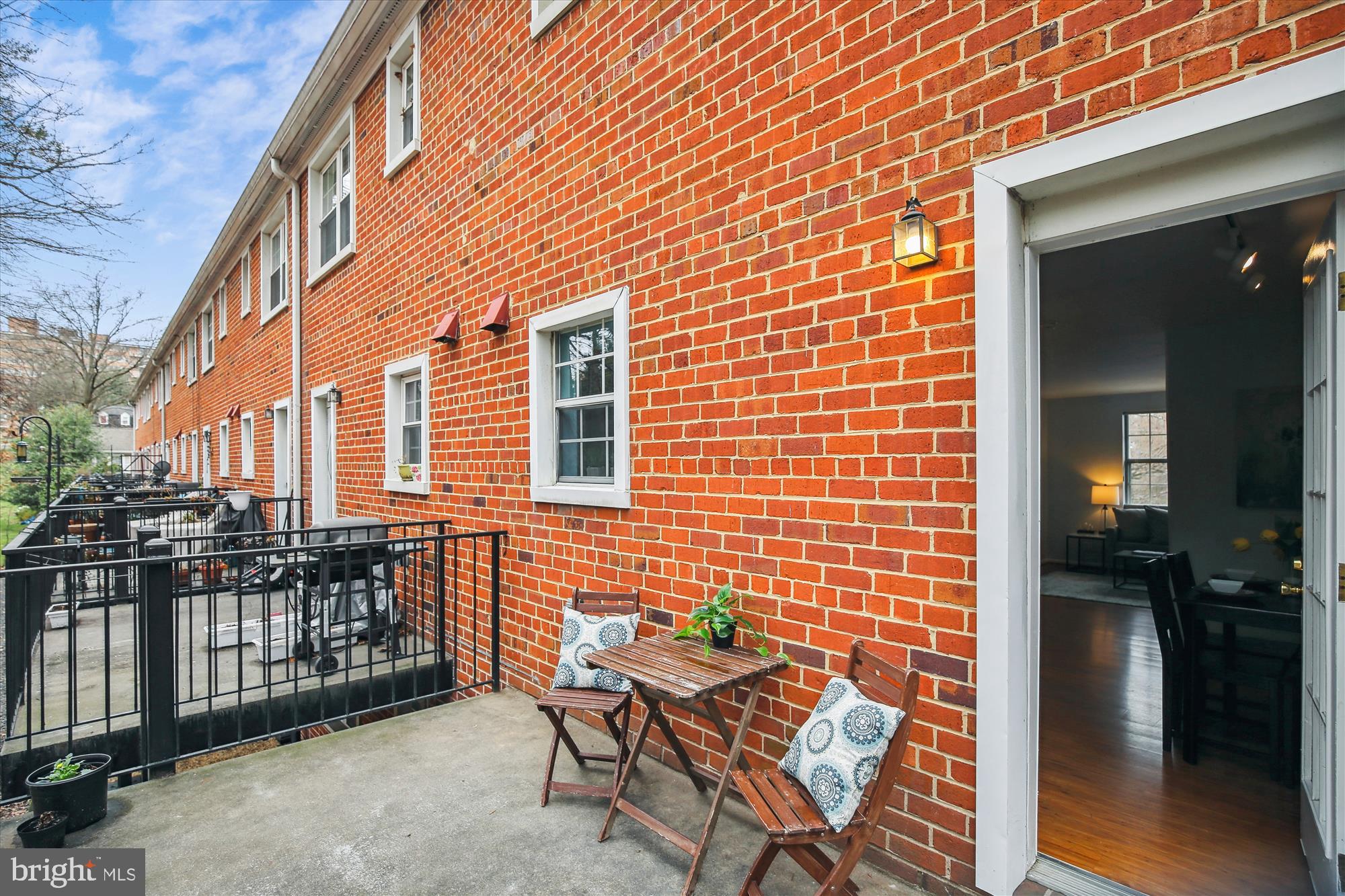 2649 South Walter Reed Drive, Unit B Arlington, VA 22206 - Photo 20 of 104 Balcony