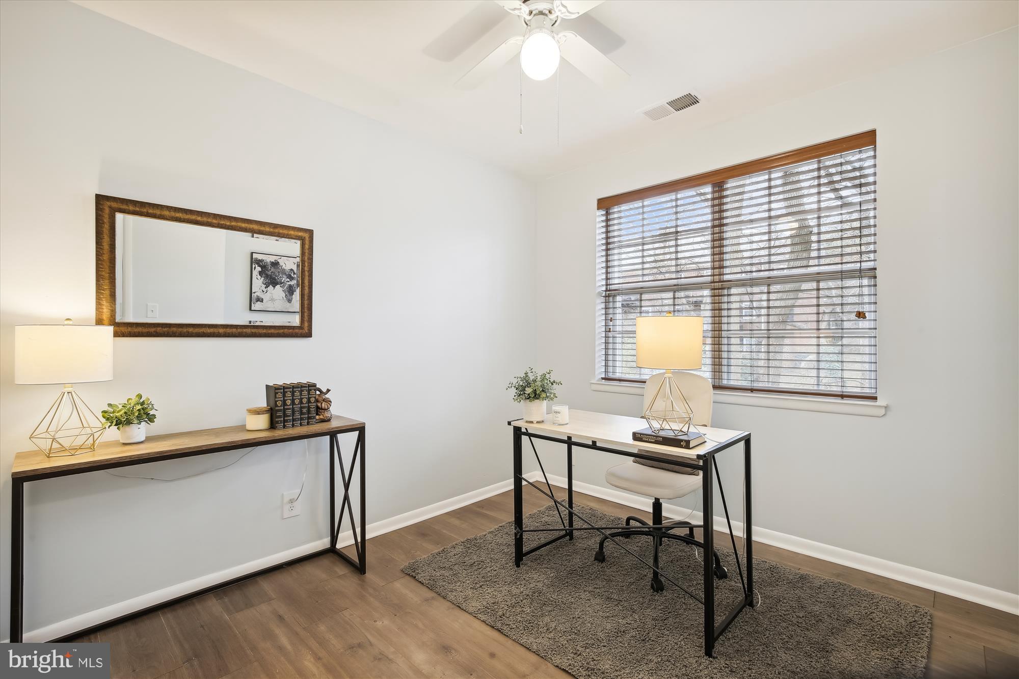 2649 South Walter Reed Drive, Unit B Arlington, VA 22206 - Photo 25 of 104 Bedroom