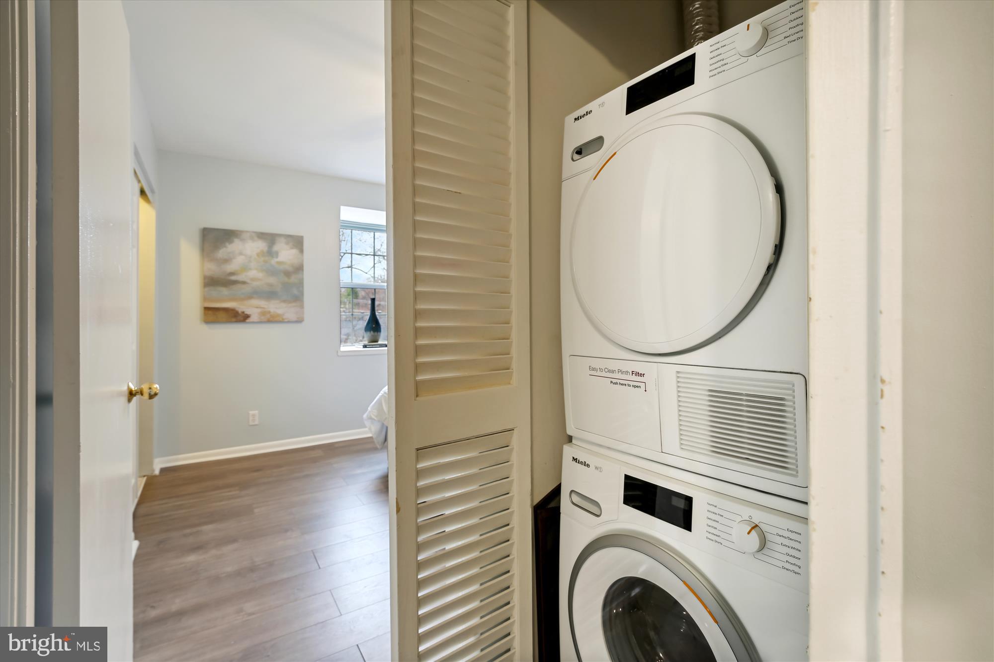 2649 South Walter Reed Drive, Unit B Arlington, VA 22206 - Photo 30 of 104 Washer Dryer