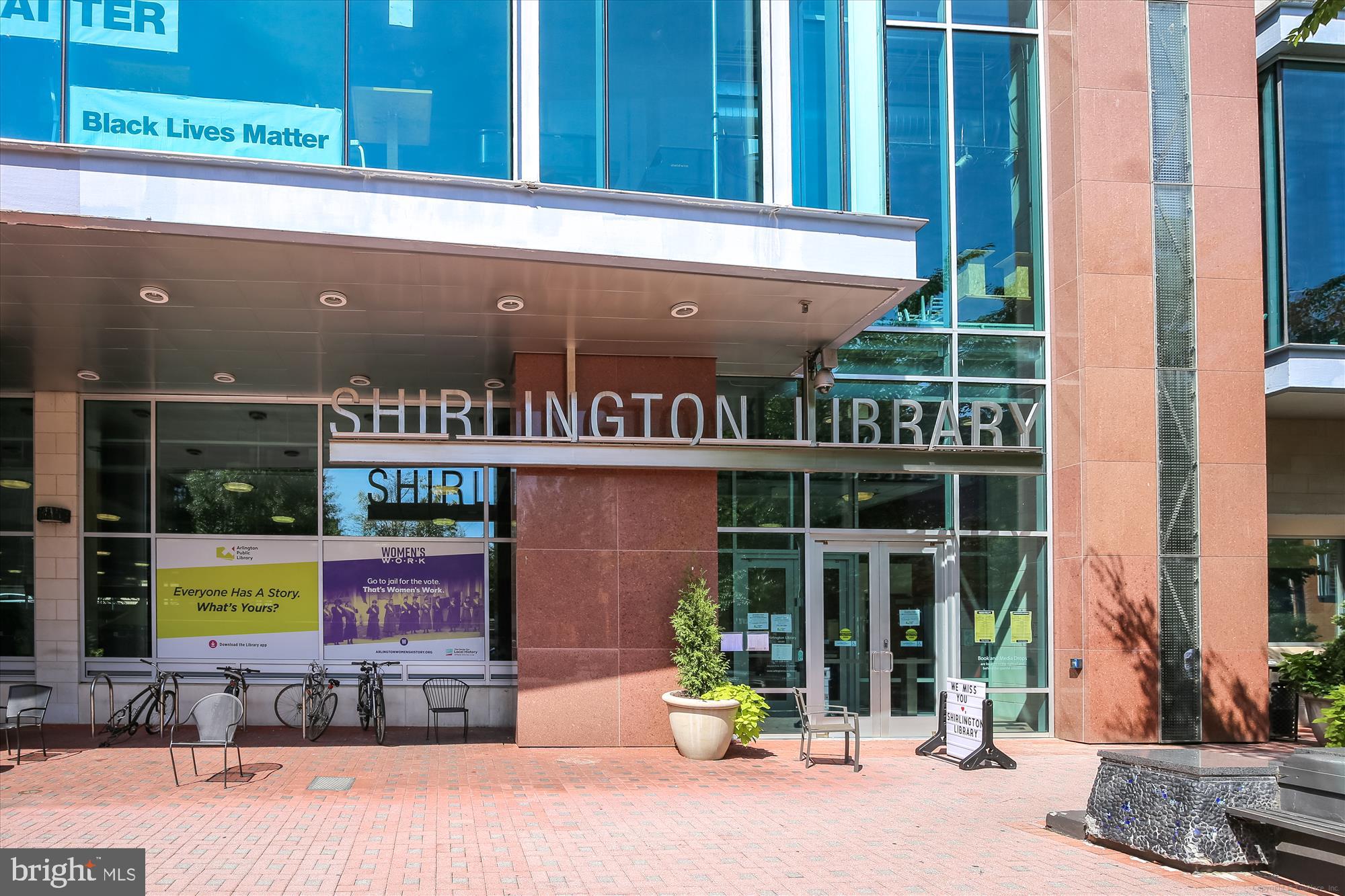 2649 South Walter Reed Drive, Unit B Arlington, VA 22206 - Photo 51 of 104 Shirlington Library