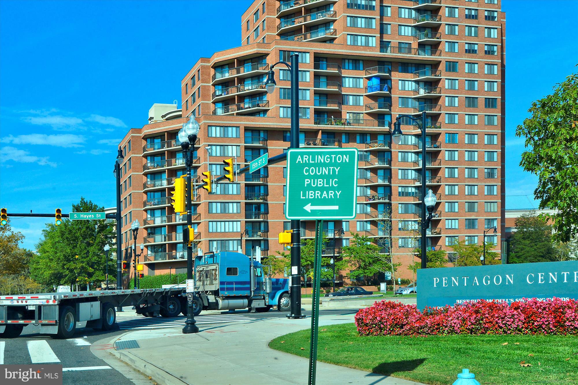 2649 South Walter Reed Drive, Unit B Arlington, VA 22206 - Photo 86 of 104 Pentagon Centre