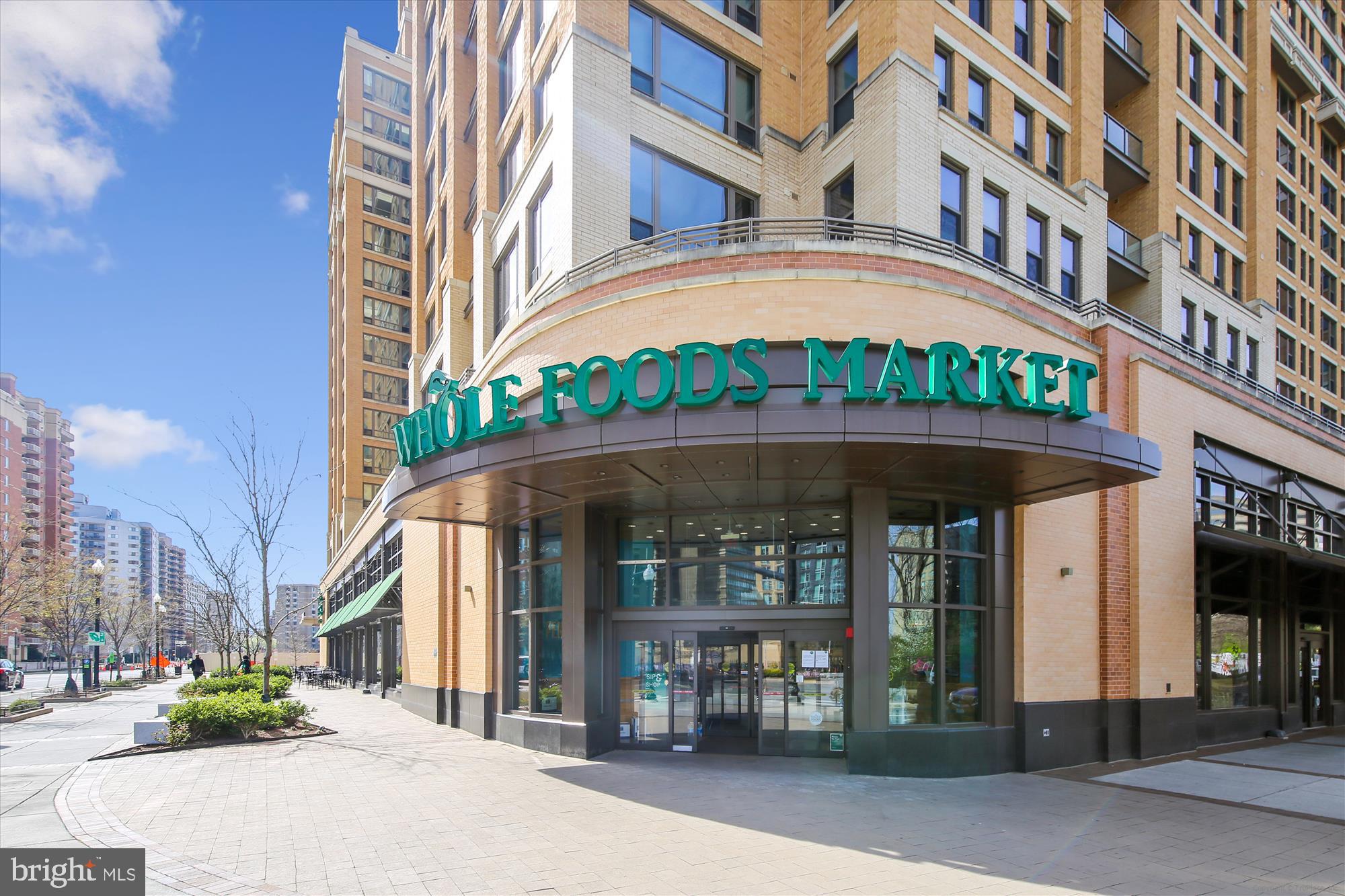 2649 South Walter Reed Drive, Unit B Arlington, VA 22206 - Photo 96 of 104 Whole Foods