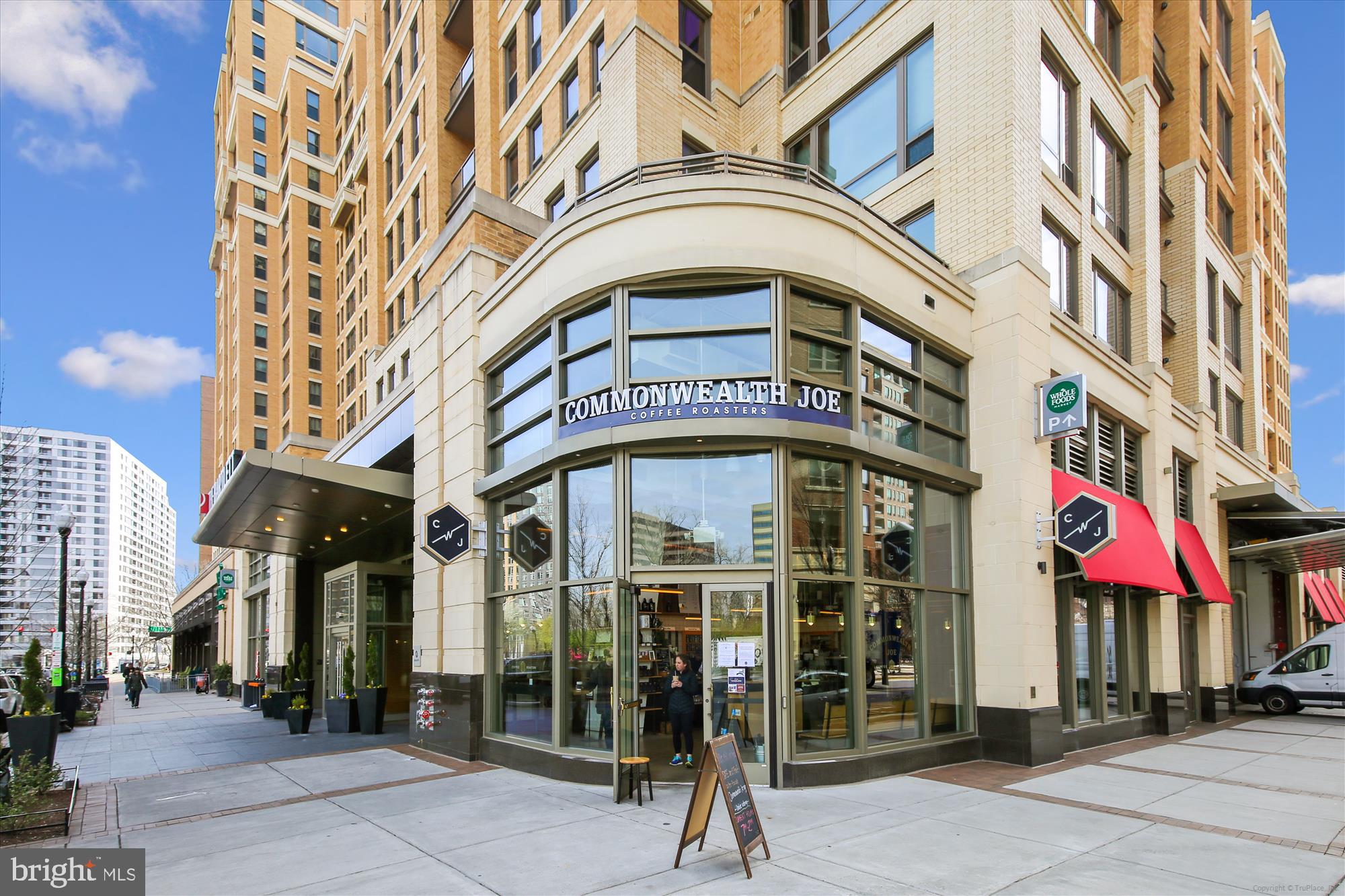 2649 South Walter Reed Drive, Unit B Arlington, VA 22206 - Photo 98 of 104 Commonwealth Joe Coffee Shop