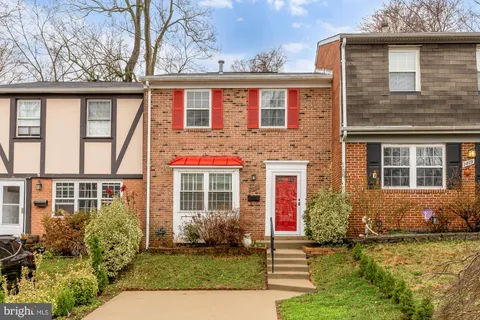 $660,000 | 7807 Snead Lane, Falls Church, VA 22043