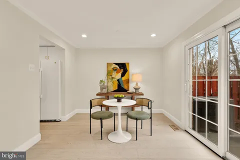 $660,000 | 7807 Snead Lane, Falls Church, VA 22043