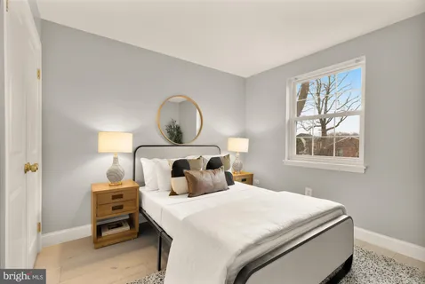 $660,000 | 7807 Snead Lane, Falls Church, VA 22043