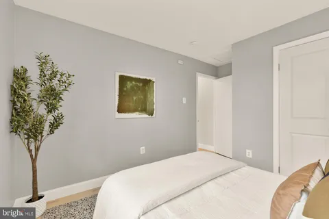 $660,000 | 7807 Snead Lane, Falls Church, VA 22043