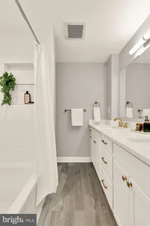 $660,000 | 7807 Snead Lane, Falls Church, VA 22043