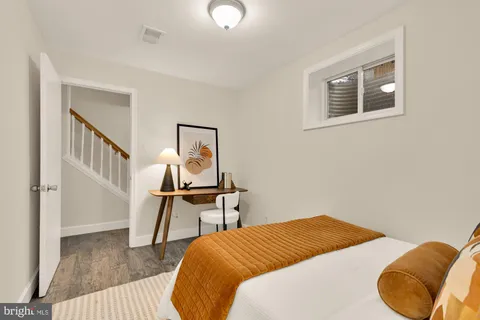 $660,000 | 7807 Snead Lane, Falls Church, VA 22043