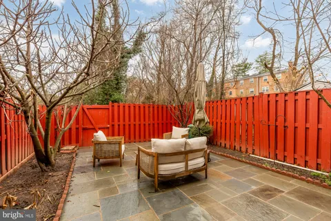 $660,000 | 7807 Snead Lane, Falls Church, VA 22043