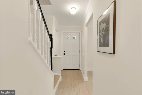 $660,000 | 7807 Snead Lane, Falls Church, VA 22043