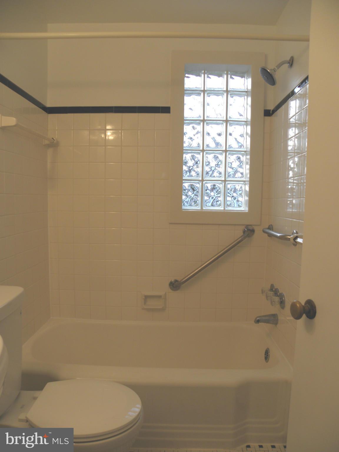 3821 Brightview Court Silver Spring, MD 20902 - Photo 9 of 14 Bath