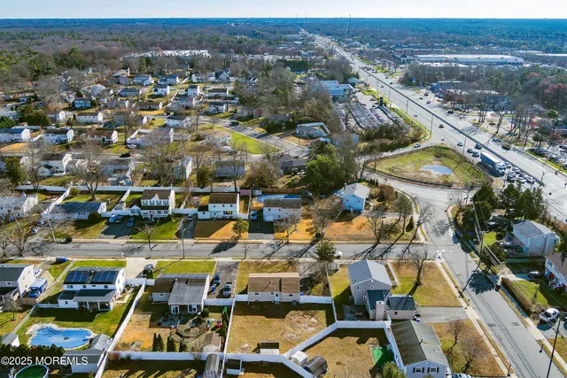 $459,000 | 11 Forest Valley Drive, Toms River, NJ 08755