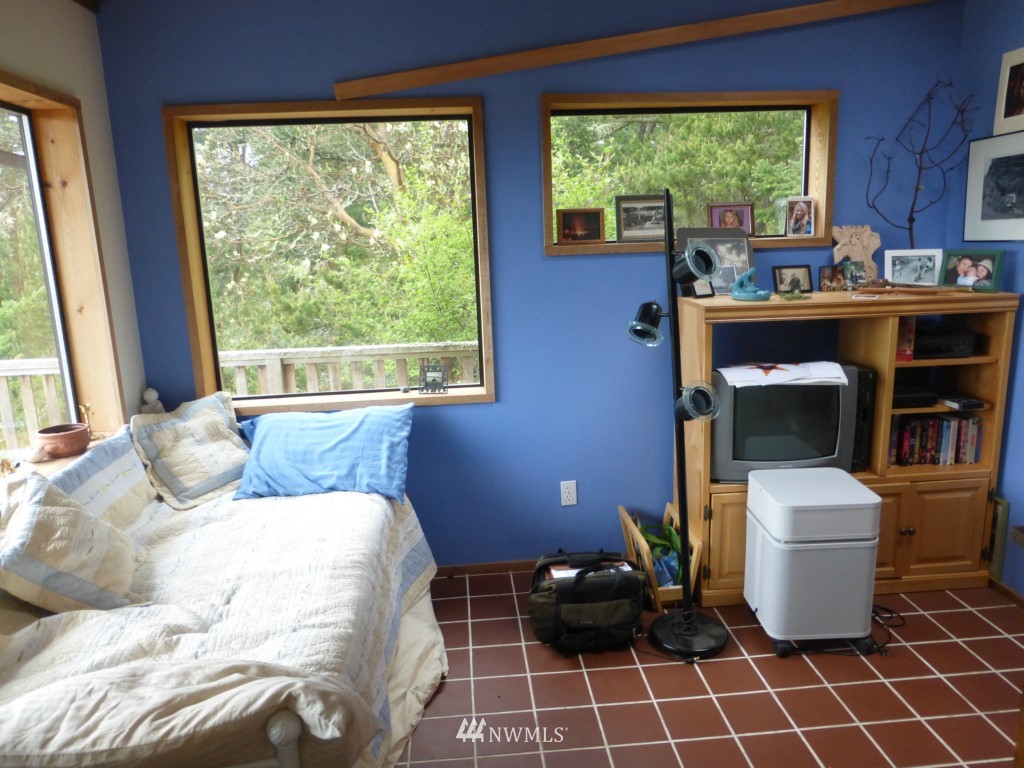 1005 Richardson Road Lopez Island, WA 98261 - Photo 14 of 25