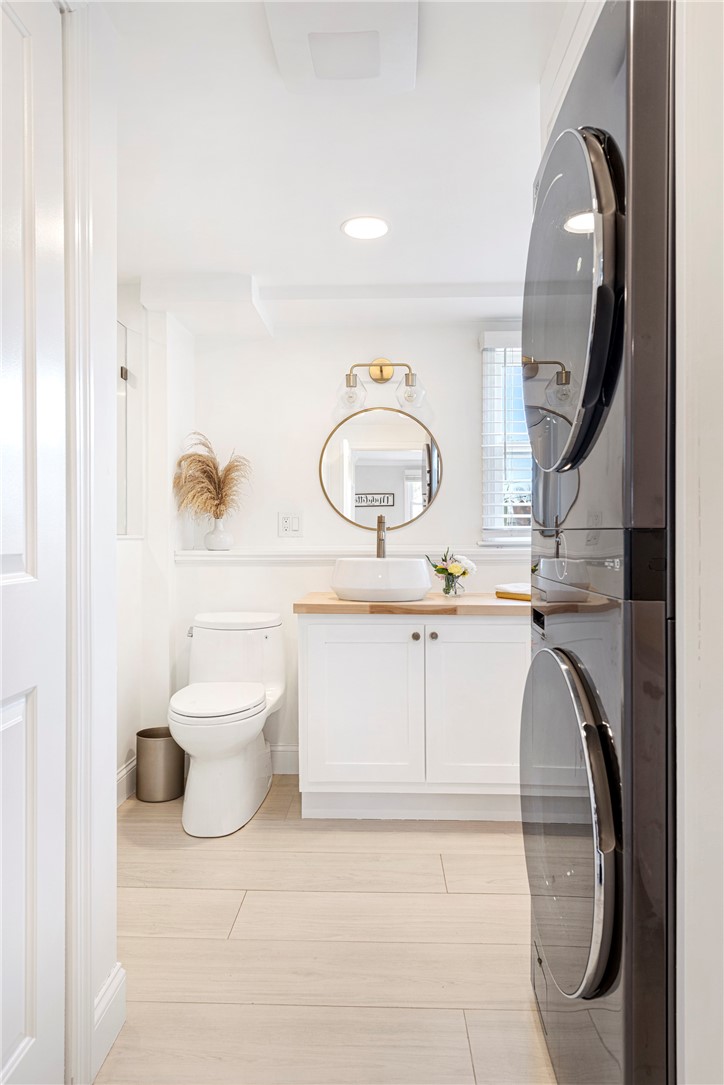 6 Jenkins Street Bristol, RI 02809 - Photo 33 of 36