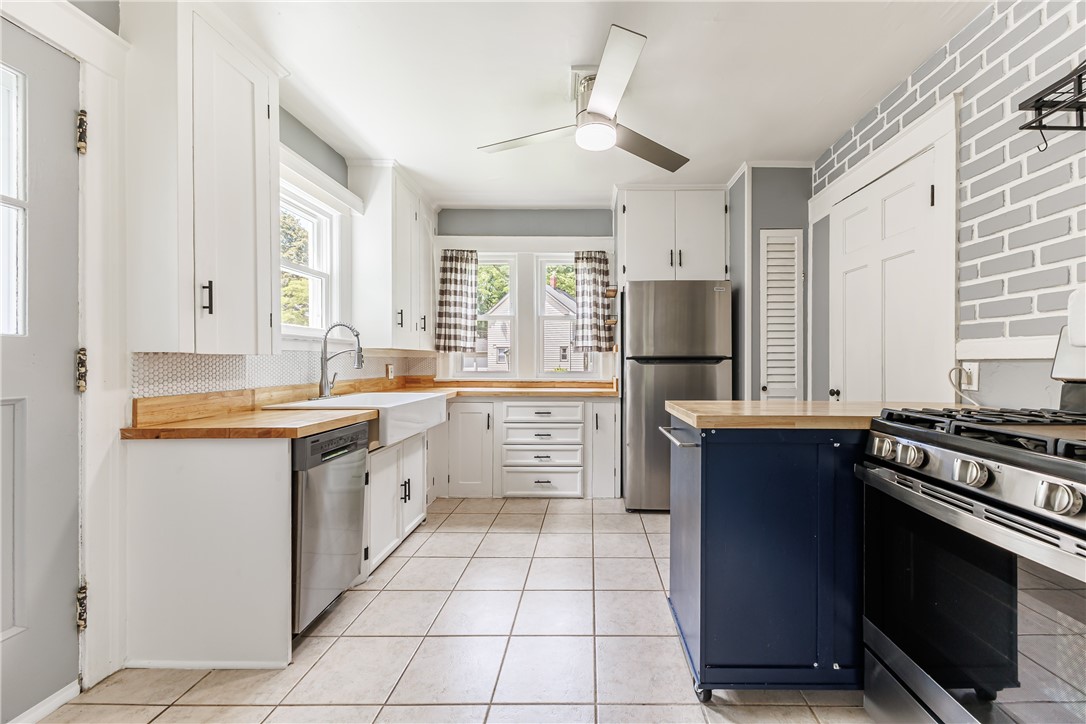 83 Wildmere Road Irondequoit, NY 14617 - Photo 20 of 48