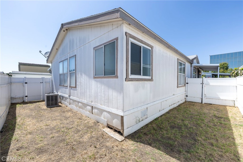 300 North Rampart Street, Unit 197 Orange, CA 92868 - Photo 42 of 51