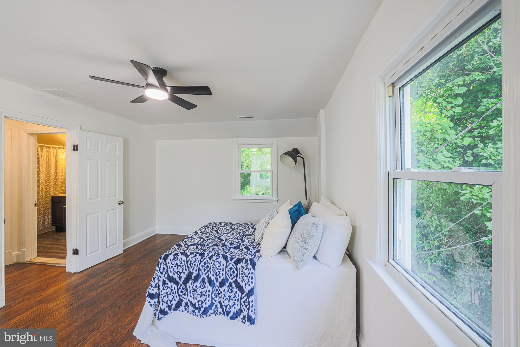 410 Kingston Road Baltimore, MD 21229 - Photo 36 of 56 Spacious 3rd bdrm - gorgeous wood floors
