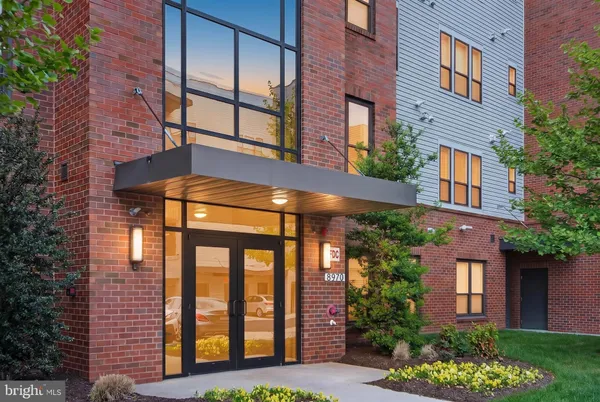 $535,000 | 8970 Fascination Court, Unit 215, Lorton, VA 22079