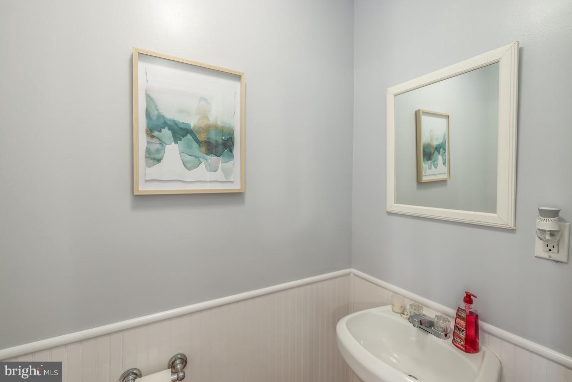 4319 Mahan Road Silver Spring, MD 20906 - Photo 15 of 35