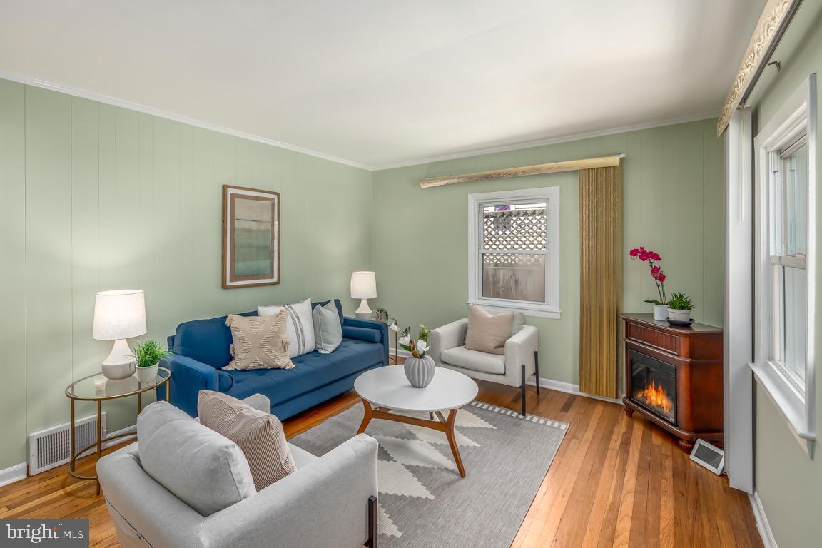 4319 Mahan Road Silver Spring, MD 20906 - Photo 4 of 35