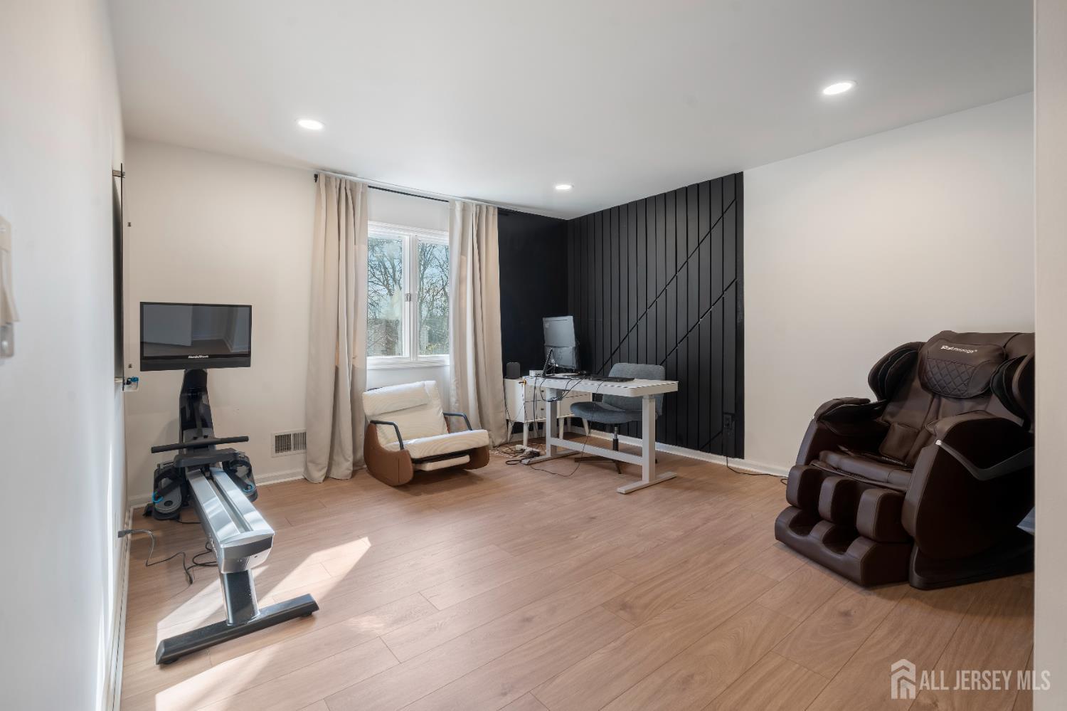 609 Old Stage Road Spotswood, NJ 08884 - Photo 17 of 27