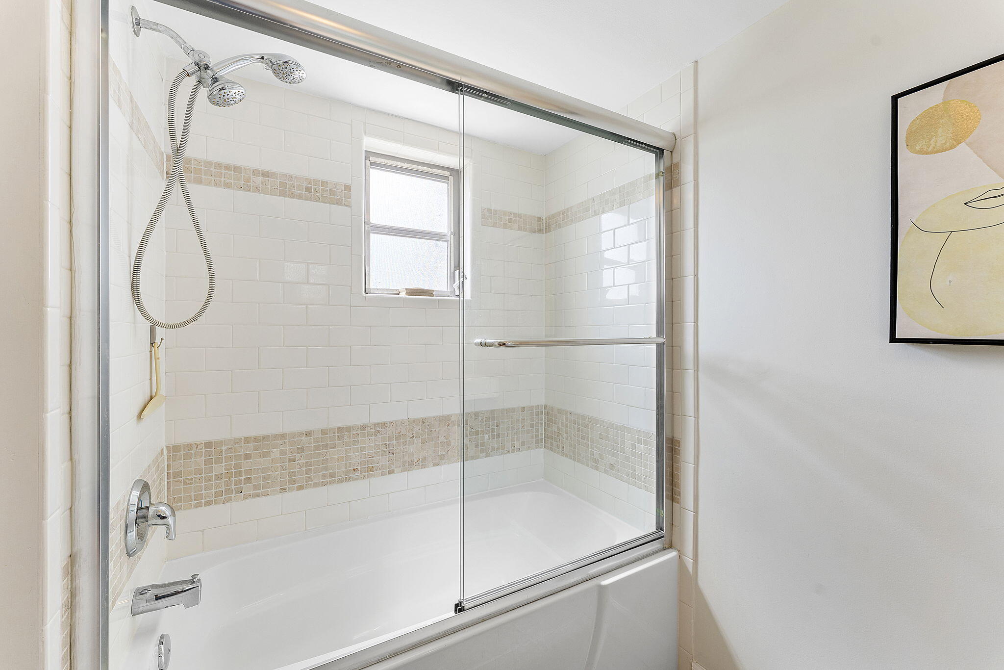 2871 North Ocean Boulevard, Unit F339 Boca Raton, FL 33431 - Photo 12 of 39 Tub/shower Combo