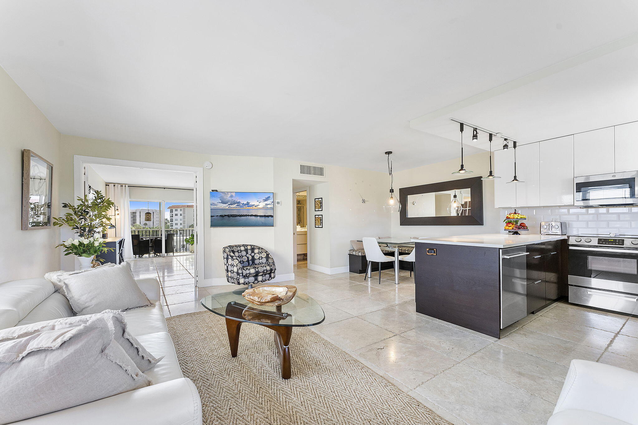 2871 North Ocean Boulevard, Unit F339 Boca Raton, FL 33431 - Photo 4 of 39 Living Area