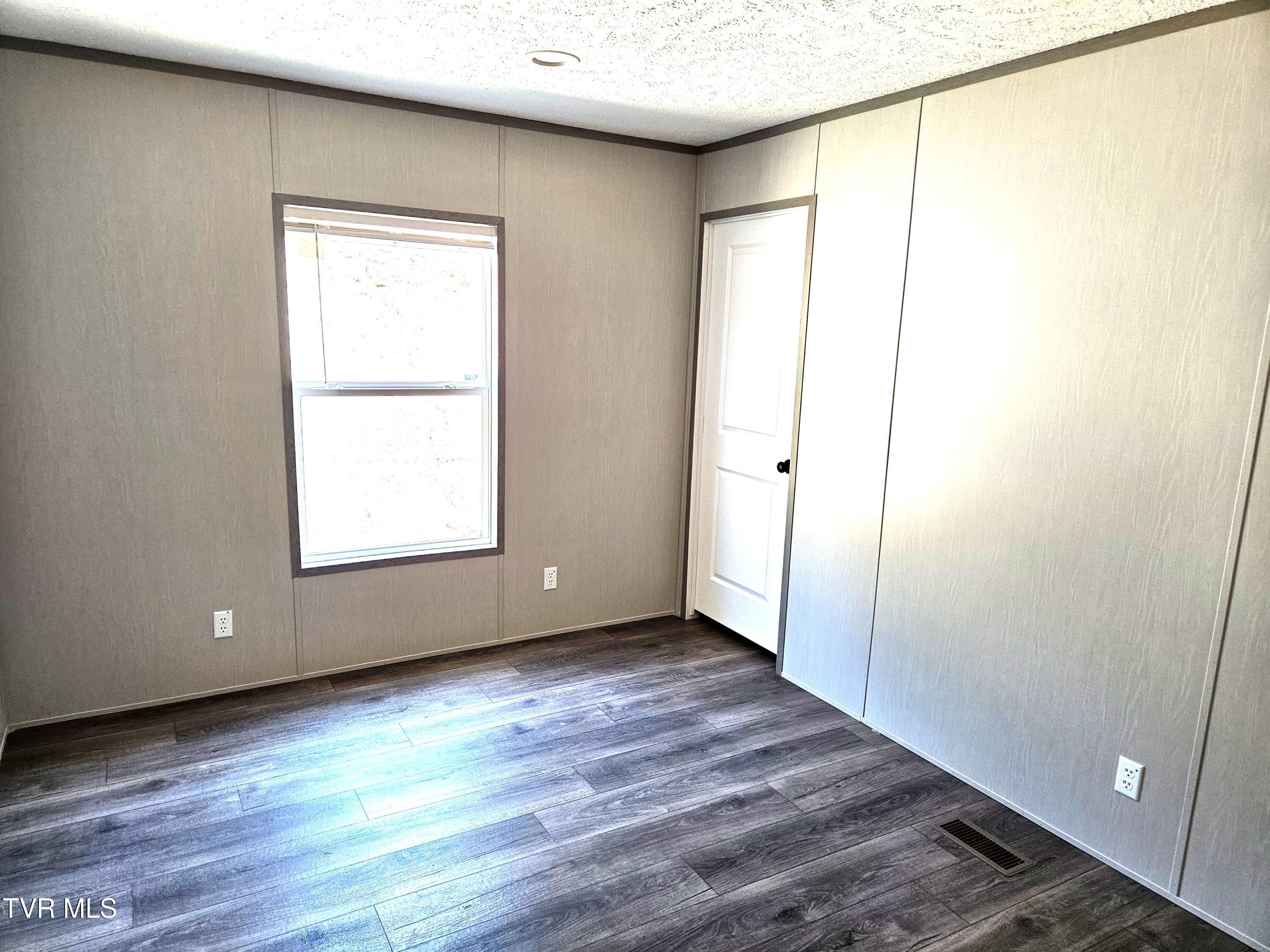 368 Oak Grove Road Rogersville, TN 37857 - Photo 32 of 40 1