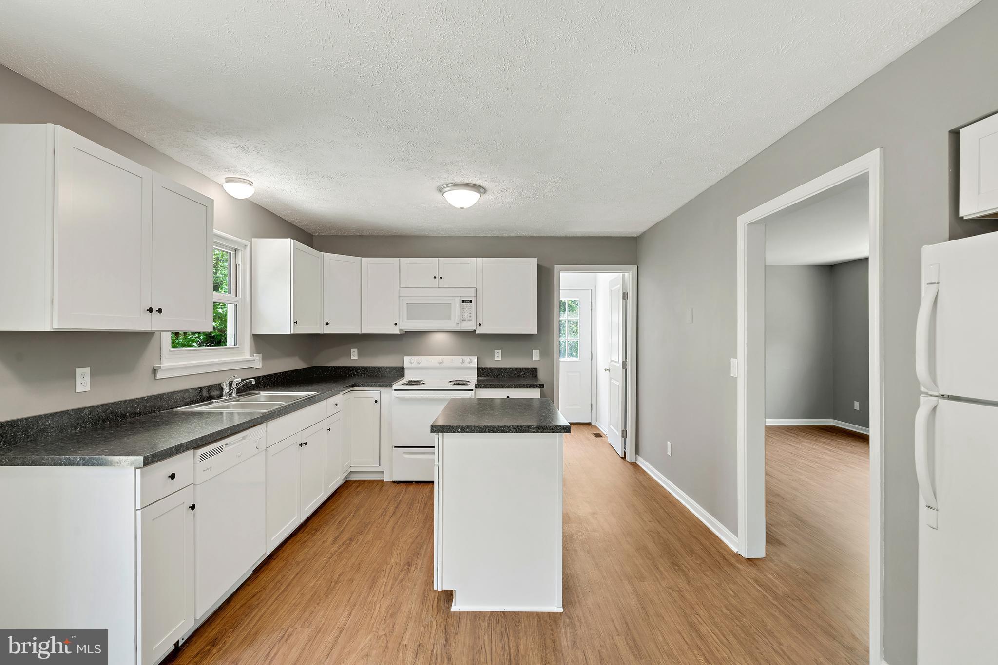 14445 Norman Road Culpeper, VA 22701 - Photo 6 of 27 Kitchen
