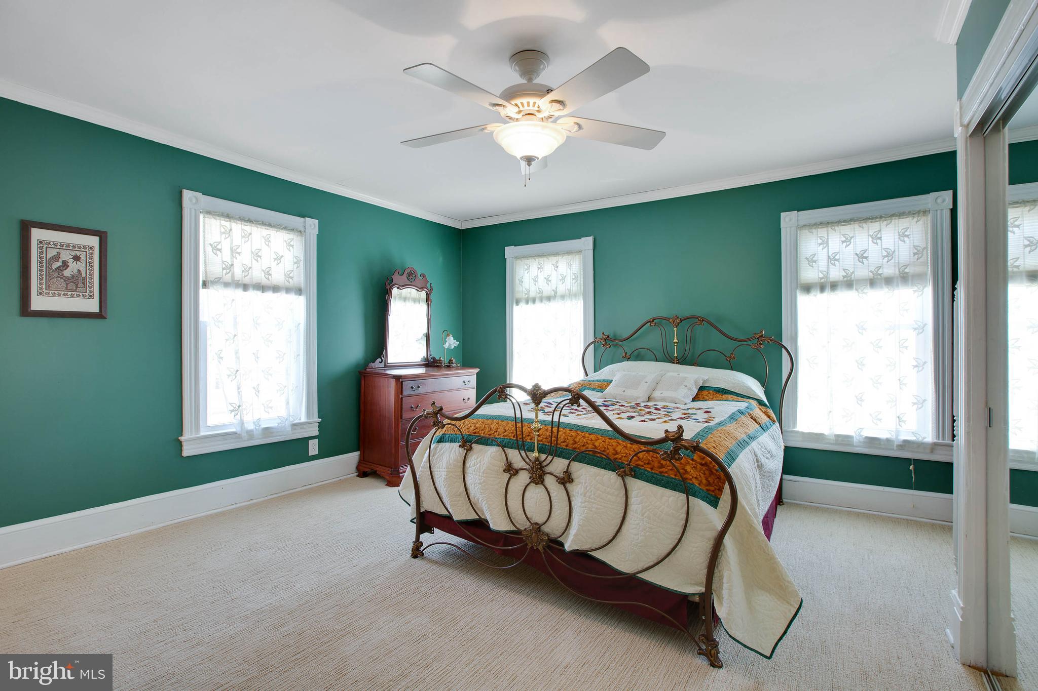 3722 Kanawha Avenue Point of Rocks, MD 21777 - Photo 18 of 33 Master bedroom