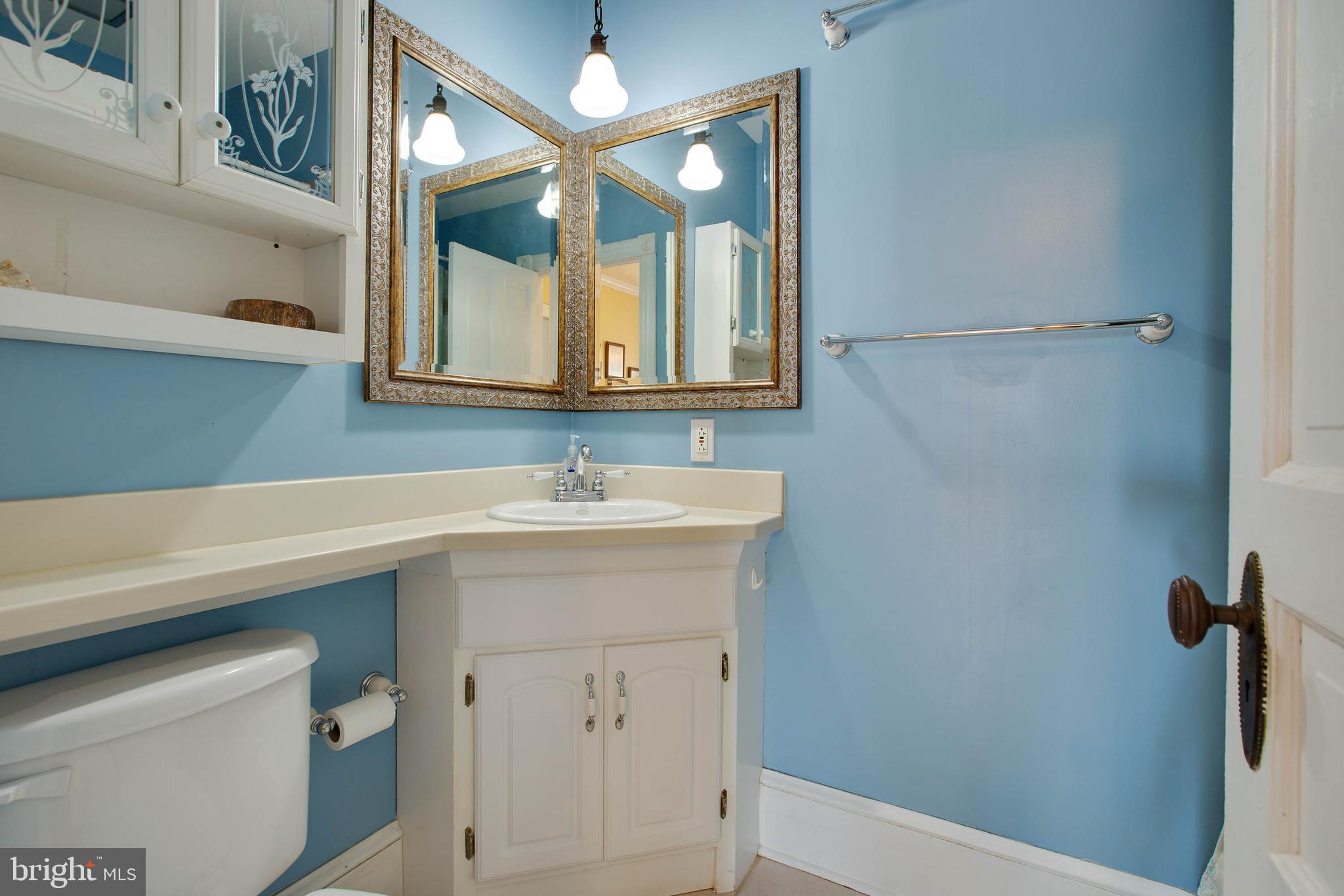 3722 Kanawha Avenue Point of Rocks, MD 21777 - Photo 26 of 33 Full Bath