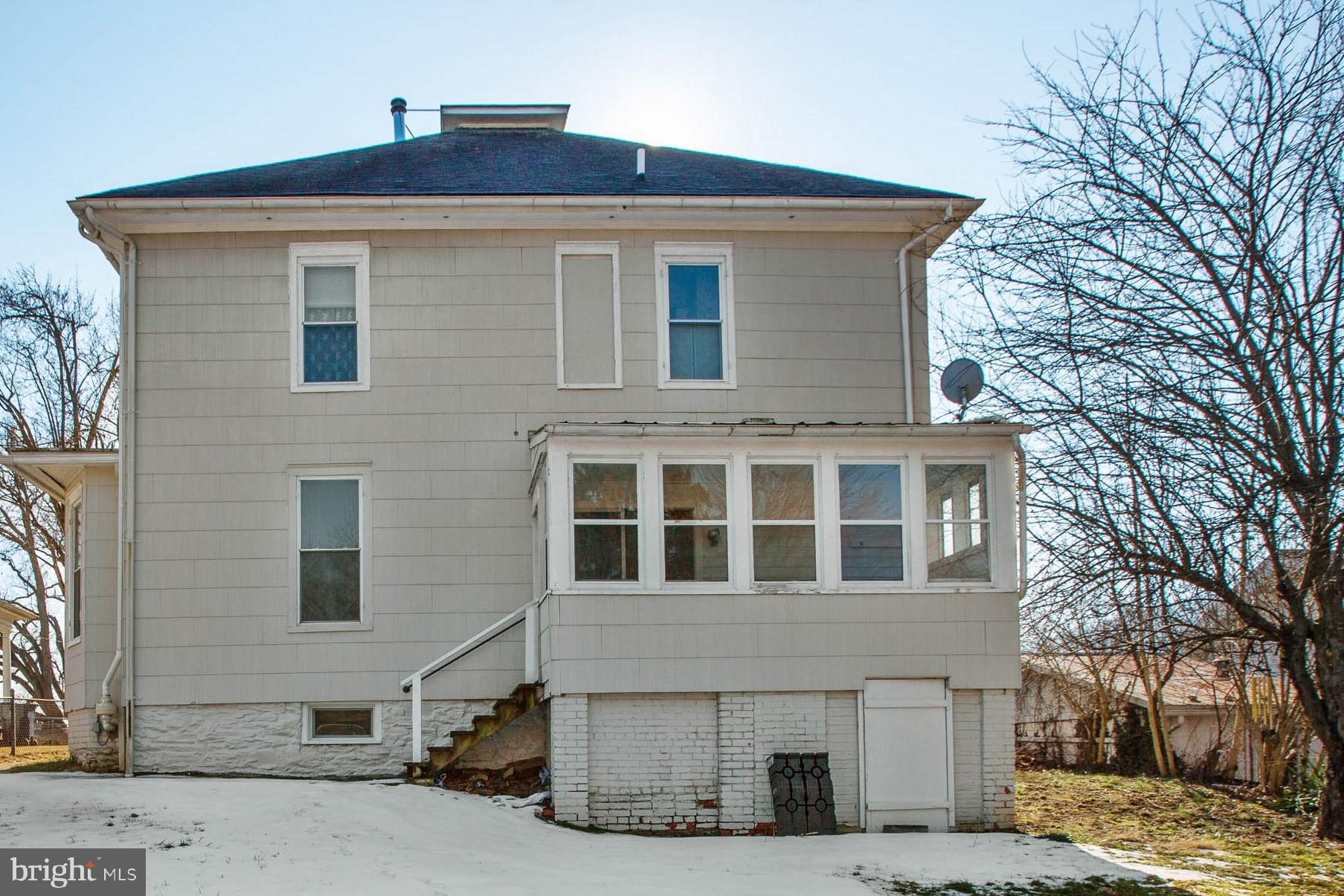 3722 Kanawha Avenue Point of Rocks, MD 21777 - Photo 30 of 33 Exterior Rear