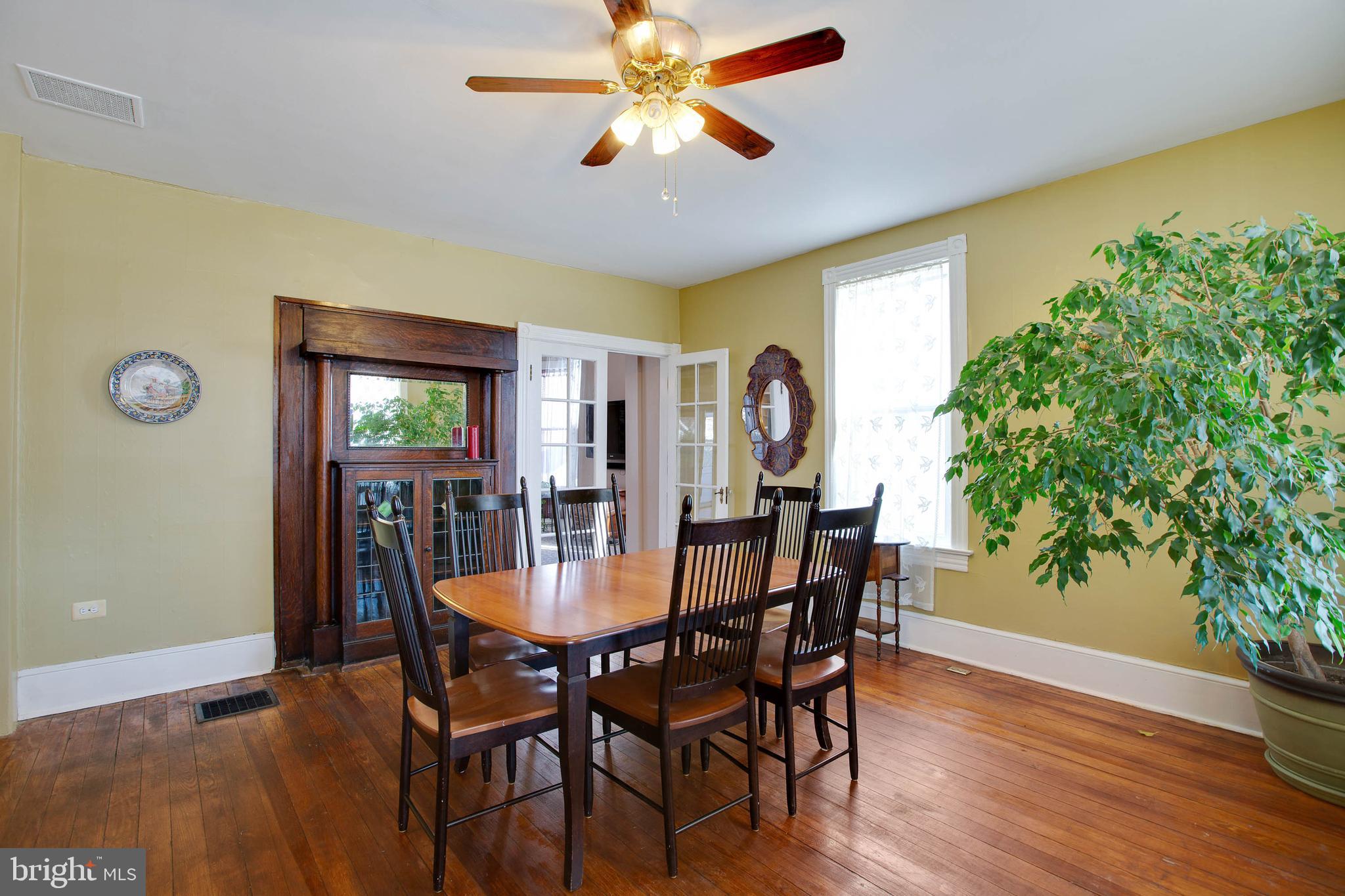 3722 Kanawha Avenue Point of Rocks, MD 21777 - Photo 4 of 33 Dining Room with Built-ins.