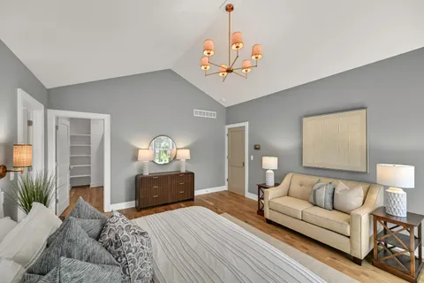 $1,899,000 | 1055 Red Barn Lane, Elm Grove, WI 53122
