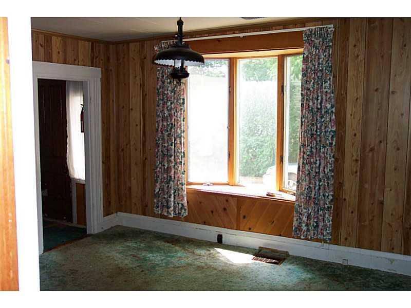 65 Gordon Hill Road Thorndike, ME 04986 - Photo 7 of 32 Living Room.