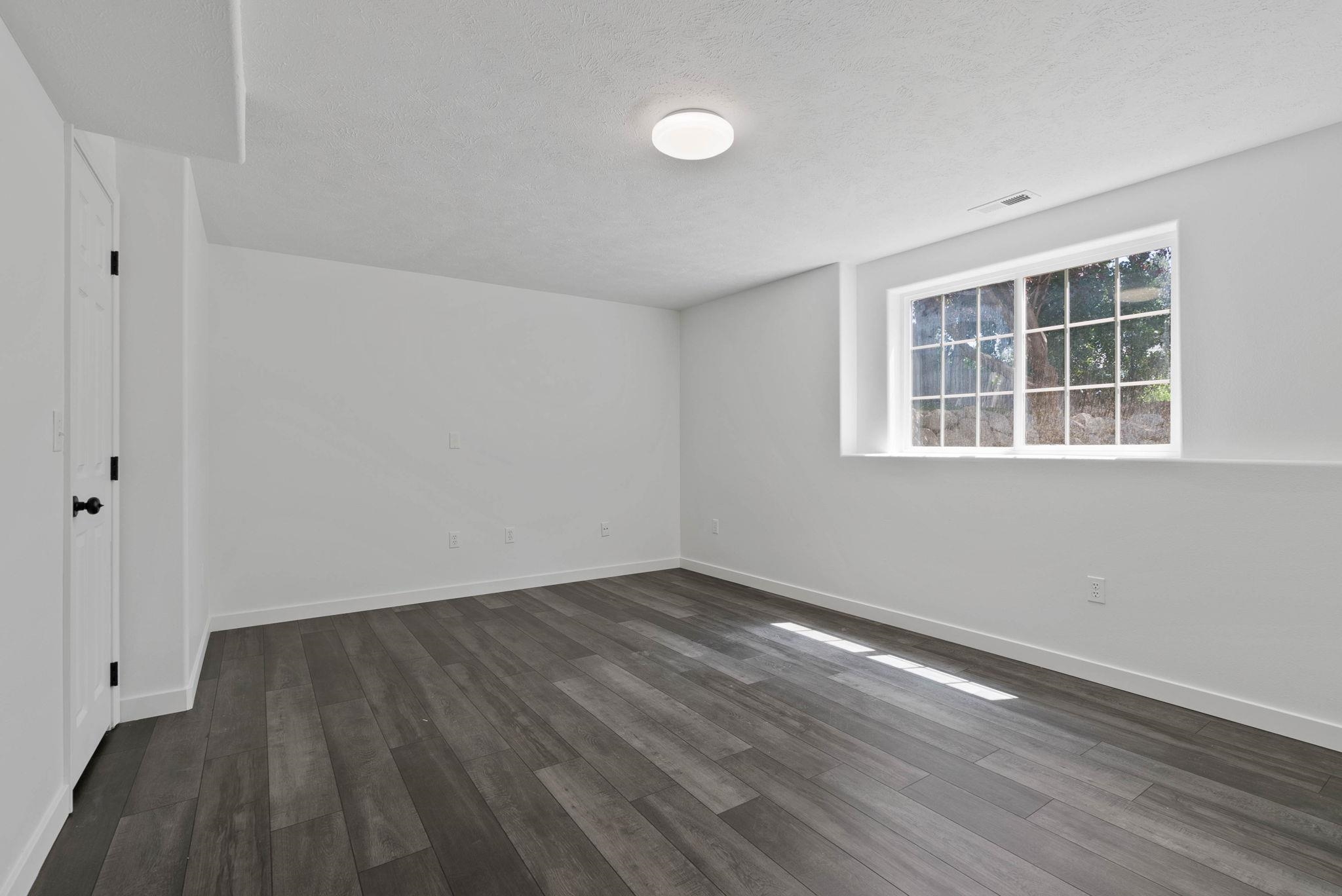 318 East Ballard Road Colbert, WA 99005 - Photo 31 of 49