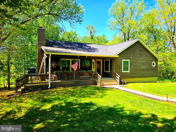 $684,900 | 27 Valley Springs Lane, Bluemont, VA 20135